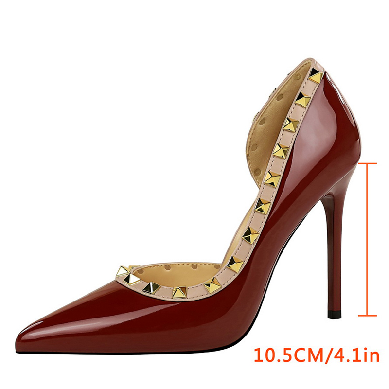 Sexy Women Pumps Rivet Design  - Shoe Tree 评论和价格